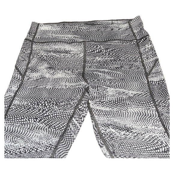 Lululemon Wonder Under Movement Crop in Swerve Vapor Metal Grey SZ 8 - Picture 8 of 10